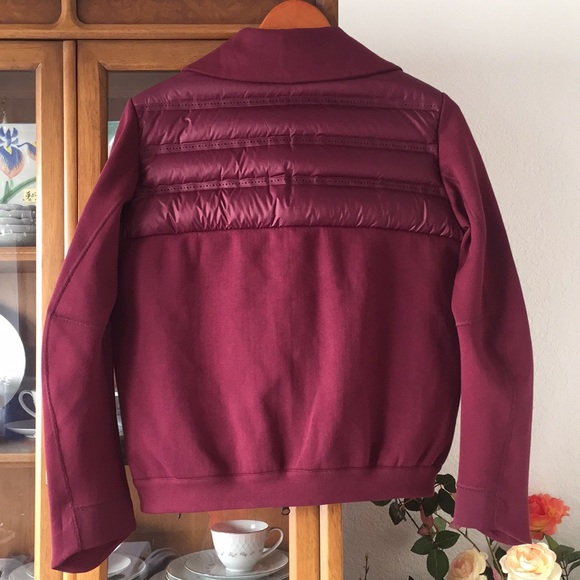 Nike Tech Fleece Aeroloft Down Bomber Jacket - Picture 4 of 8